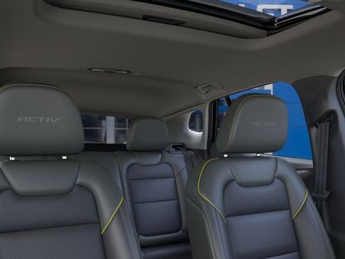 New 2026 Chevrolet Trax ACTIV w/ Sunroof Package FWD image 24