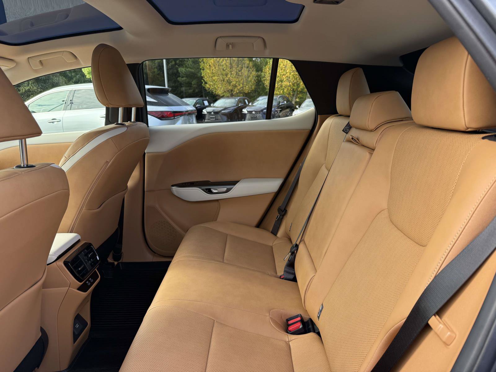 Used 2026 Lexus RZ 450e AWD w/ Technology Package image 17