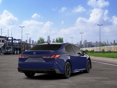New 2026 Toyota Camry SE image 9