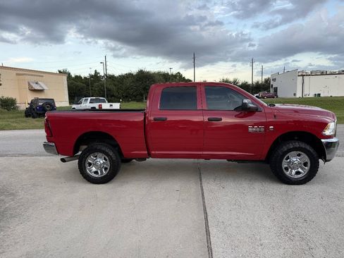 Used 2018 RAM 2500 Tradesman w/ Chrome Appearance Group AWD/4WD image 5