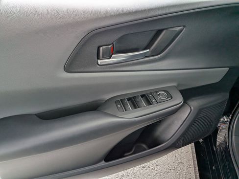 Certified 2023 Toyota Prius XLE FWD image 8