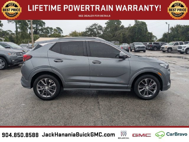Used 2021 Buick Encore GX Essence w/ Sport Touring Package FWD image 3