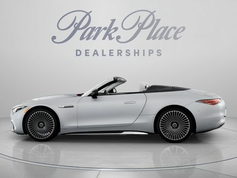New 2026 Mercedes-Benz Maybach SL 680 image 7