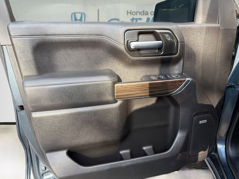 Used 2020 Chevrolet Silverado 1500 LT Trail Boss image 19