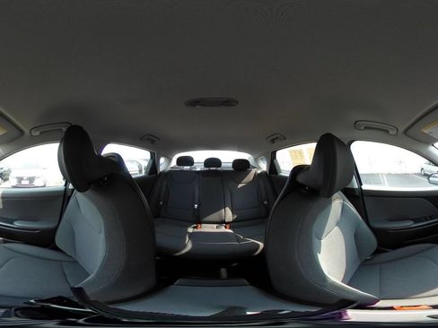 Used 2025 Kia K4 FWD image 42
