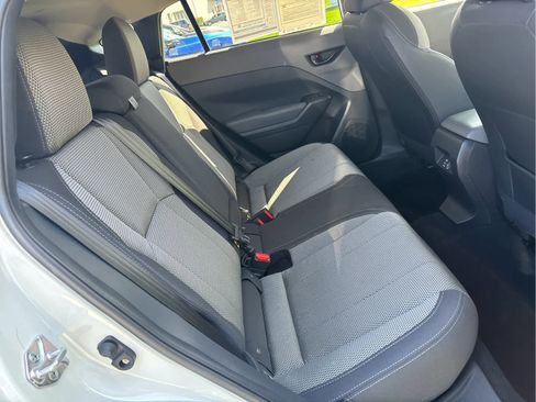 Used 2024 Subaru Crosstrek 2.0i Premium image 19