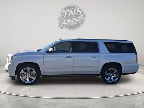 Used 2019 GMC Yukon XL Denali w/ Denali Ultimate Package image 2