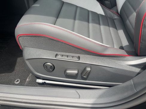 New 2025 Volkswagen GTI SE image 25