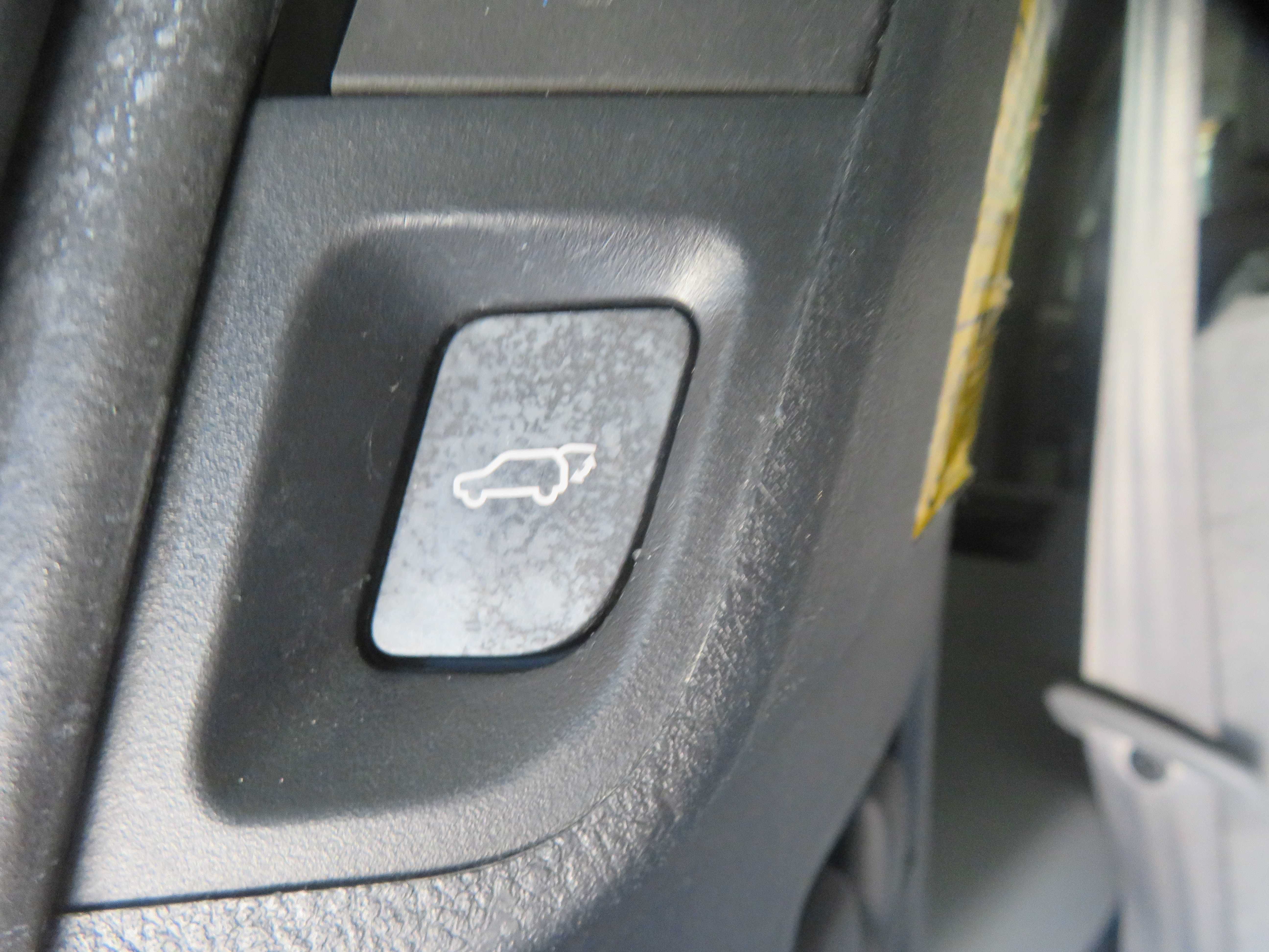 Used 2012 Toyota Sequoia Platinum AWD/4WD image 61