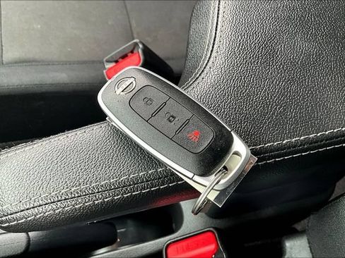 Used 2025 Nissan Kicks Play S FWD image 31