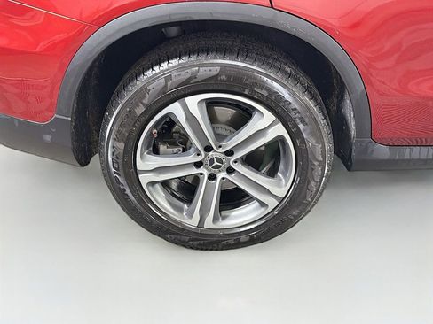 Certified 2018 Mercedes-Benz GLC 300 4MATIC image 35