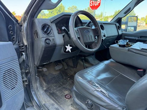 Used 2015 Ford F250 XL w/ Power Equipment Group AWD/4WD image 5