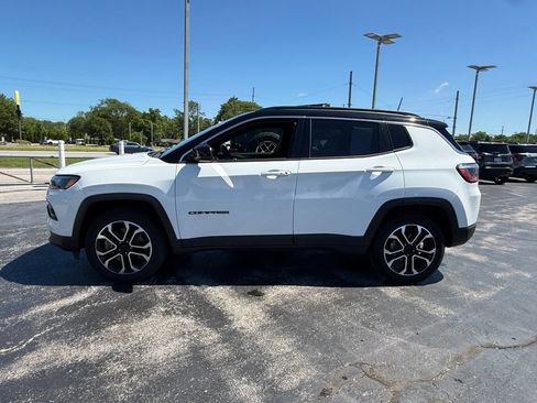 Used 2024 Jeep Compass Limited AWD/4WD image 4