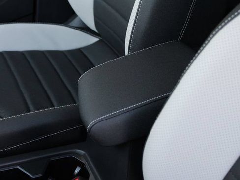 New 2025 Volkswagen Taos SEL AWD/4WD image 19