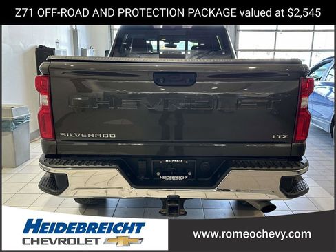 Used 2022 Chevrolet Silverado 2500 LTZ image 3