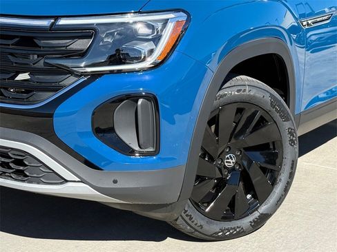 New 2026 Volkswagen Atlas Cross Sport SE image 2