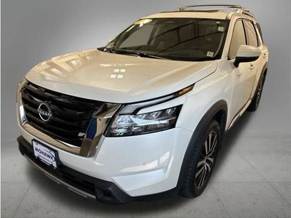 Used 2023 Nissan Pathfinder Platinum