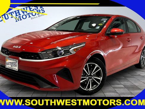 Used 2023 Kia Forte LXS w/ LXS Technology Package FWD image 1