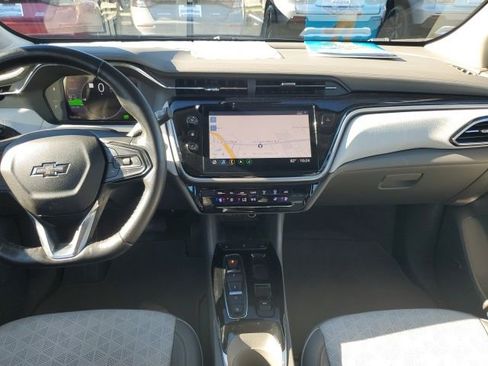 Used 2022 Chevrolet Bolt EUV Premier w/ Sun & Sound Package image 21