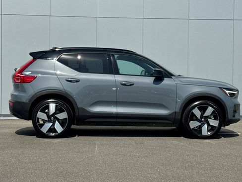 Used 2023 Volvo XC40 Recharge Ultimate AWD/4WD image 6