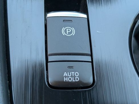 Certified 2023 Nissan Rogue SV image 21