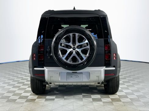 Used 2025 Land Rover Defender 110 S AWD/4WD image 6