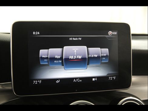 Used 2019 Mercedes-Benz GLC 300 4MATIC image 11