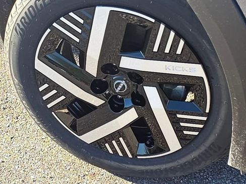 New 2026 Nissan Kicks SV w/ SV Premium Package image 19