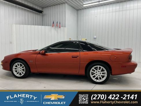 Used 2002 Chevrolet Camaro Z28 w/ SS Performance/Appearance Pkg image 5