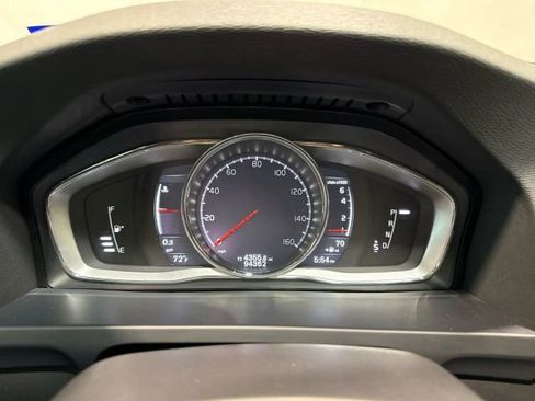 Used 2018 Volvo S60 T5 Dynamic w/ Vision Package image 17