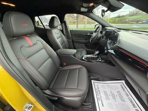 Used 2024 Chevrolet Trax RS w/ Driver Confidence Package image 37