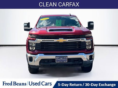 Used 2024 Chevrolet Silverado 3500 LT image 2