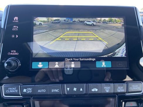 Used 2023 Honda Odyssey Elite image 32