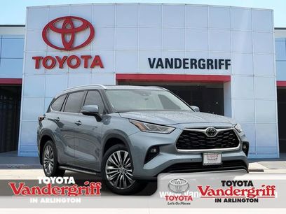 Used 2024 Toyota Highlander Platinum