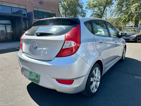 Used 2012 Hyundai Accent SE image 8