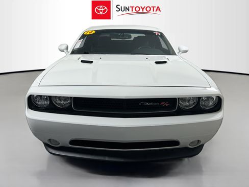 Used 2014 Dodge Challenger R/T image 10
