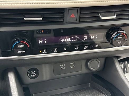 Used 2024 Nissan Rogue SV image 35