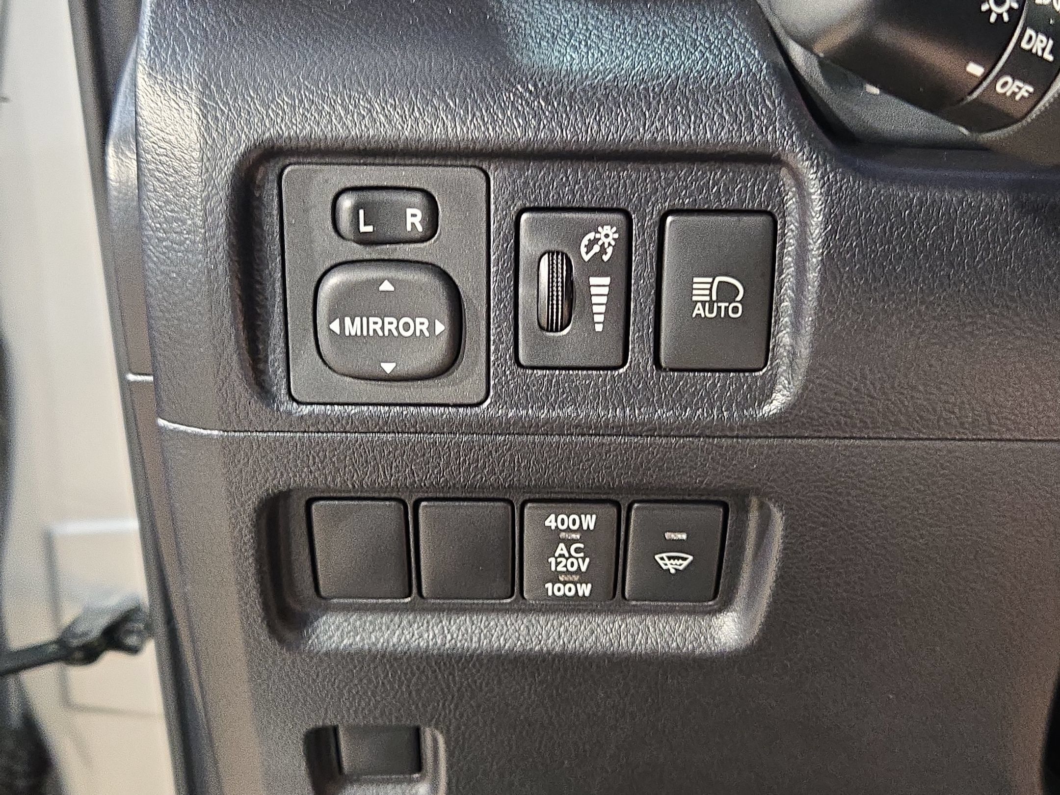 Used 2023 Toyota 4Runner SR5 AWD/4WD image 25