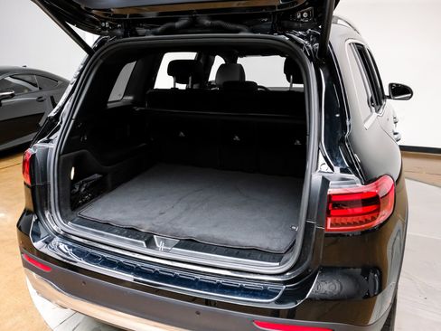 Used 2024 Mercedes-Benz GLB 250 w/ Exclusive Package image 53