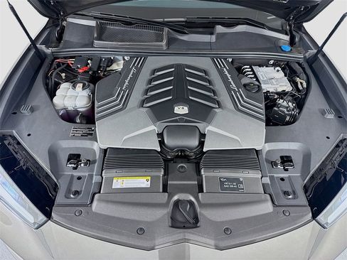 Used 2024 Lamborghini Urus Performante image 32