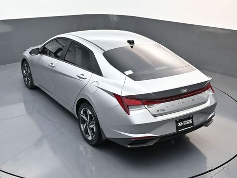 Used 2023 Hyundai Elantra SEL w/ Convenience Package image 24