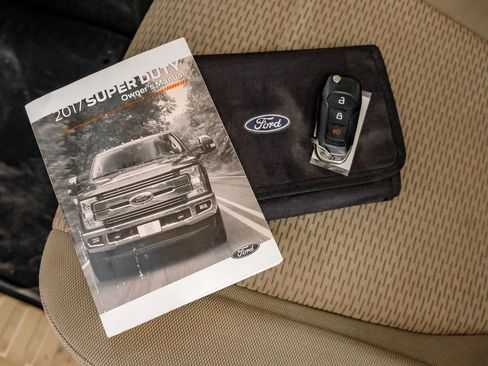 Used 2017 Ford F250 XLT AWD/4WD image 66