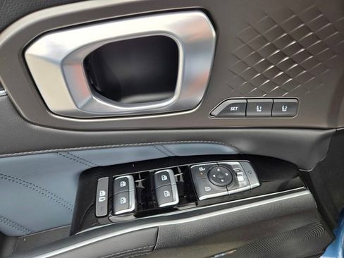 New 2025 Kia Sorento SX Prestige image 16