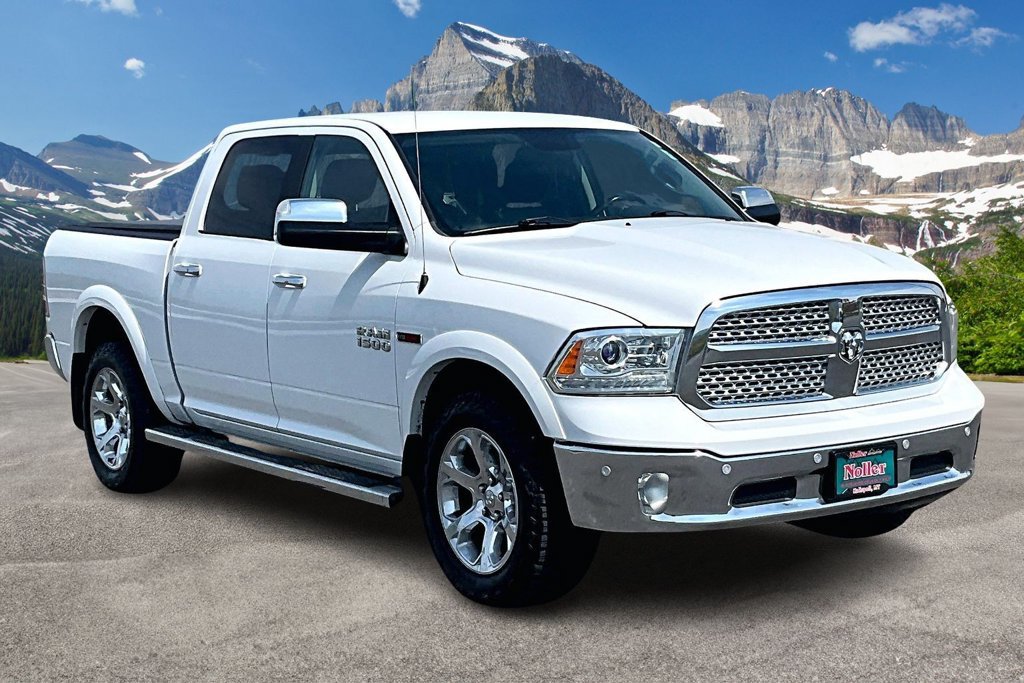 Used 2018 RAM 1500 Laramie AWD/4WD image 11