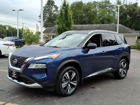Used 2023 Nissan Rogue Platinum AWD/4WD image 3