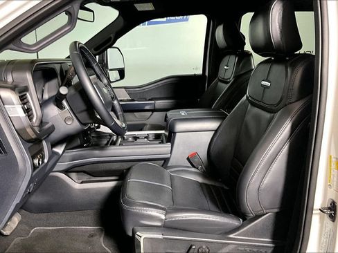 Certified 2025 Ford F250 Platinum AWD/4WD image 20