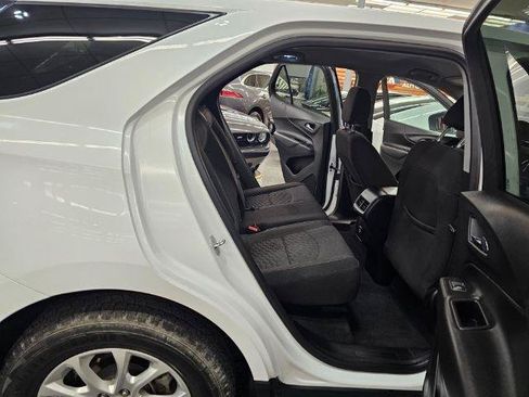 Used 2020 Chevrolet Equinox LT FWD image 32
