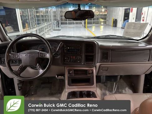 Used 2004 Chevrolet Tahoe Z71 w/ Z71 Preferred Equipment Group AWD/4WD image 10