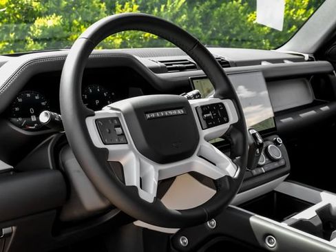 New 2026 Land Rover Defender 110 X-Dynamic SE AWD/4WD image 20