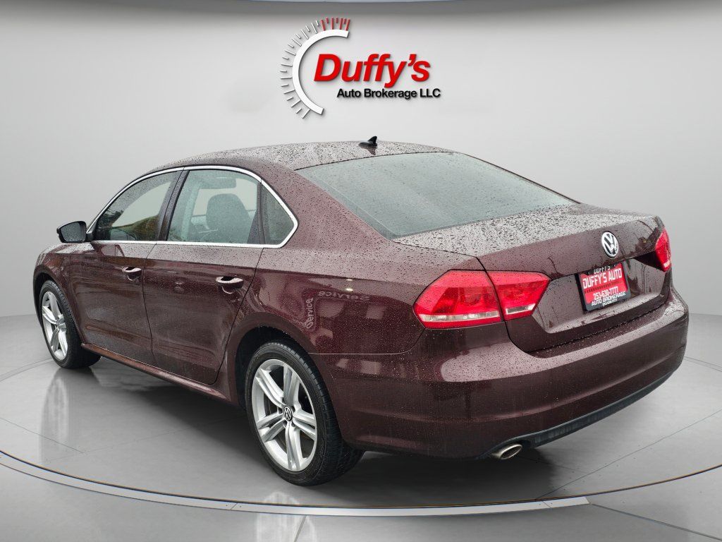 Used 2013 Volkswagen Passat TDI SEL Premium FWD image 18